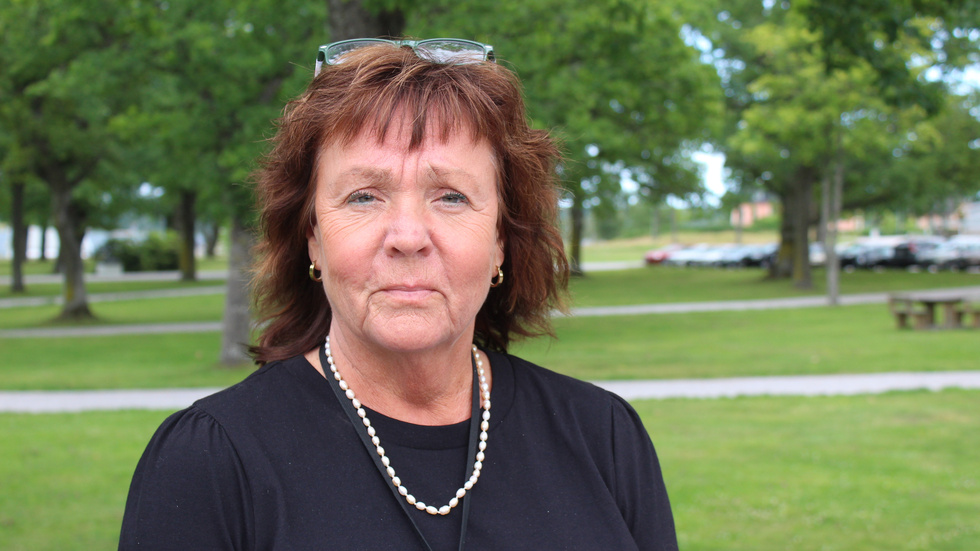 Kriminalvårdschefen Åsa Lindberg vid Västerviks anstalten behöver ett 50-tal sommarjobbare.
