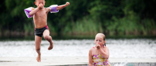 Maxa hemester och sommarlov – ta bussen till badet