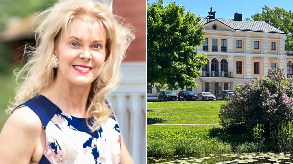 Pia Widlund håller i allsången på Säfstaholms slott i Vingåker.