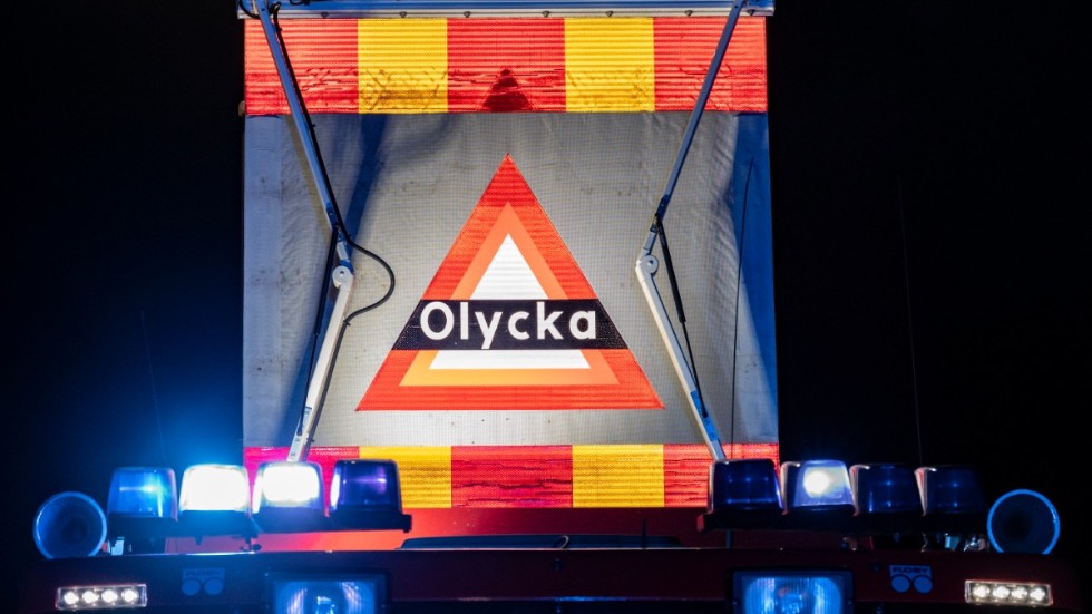 Två fordon kolliderade under lördagskvällen i Skåne på E4:an. Arkivbild.