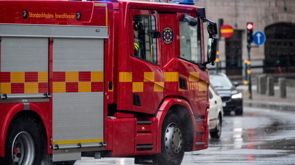 Boende i Själevad, kring Ulrikavägen, uppmanas att hålla sig inomhus på grund av brand med explosionsrisk. Arkivbild.