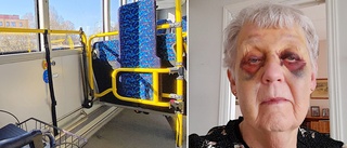 Helena hann inte sätta sig – slog sig blå i bussen: "Jag minns att det blev lite "hallabaloo" i bussen"