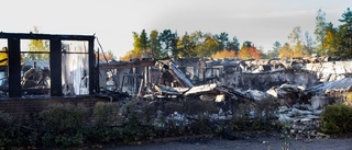 Bygg omedelbart om skolorna