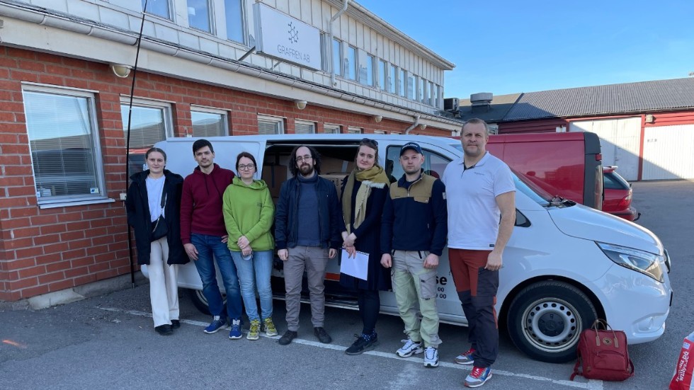 Några av de engagerade i hjälpen till Ukraina, från vänster: Tanja, Mykhailo och Katja Zhybak, Sam Lagerström, Tilde Addenbrooke, Sam Slobodjan och Erik Khranovskyy