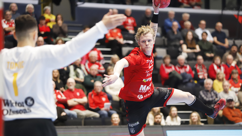 För Noel Gustafson och Guif väntade tuffast möjliga motstånd under fredagskvällen.