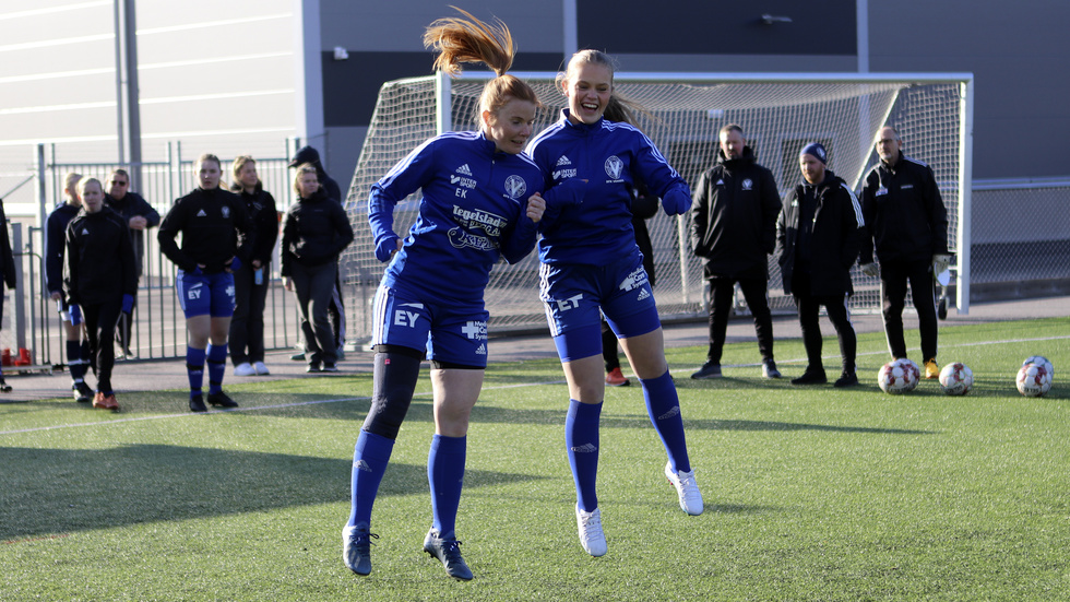 DFK Katrineholm har en stark organisation runt A-laget, som hoppas få en vakansplats för fortsatt division 3-spel efter höstens tvångsdegradering.