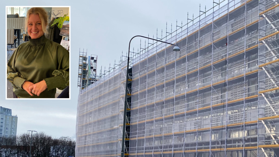 Över tusen nya bostäder kommer att stå inflyttningsklara under 2024. Fastighetsmäklare Anna Götheus märker av utbudet och erbjuder bland annat pengar att handla för på ICA till den som tecknar sig för en hyreslägenhet.