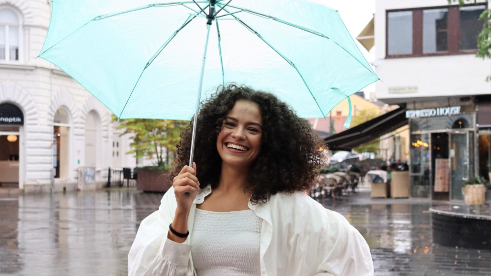 "Olika saker kan hända i livet, det är inte anledning att ge upp", säger Jasmine Bergstrand som har valt en nytt karriärspår sedan skadan.