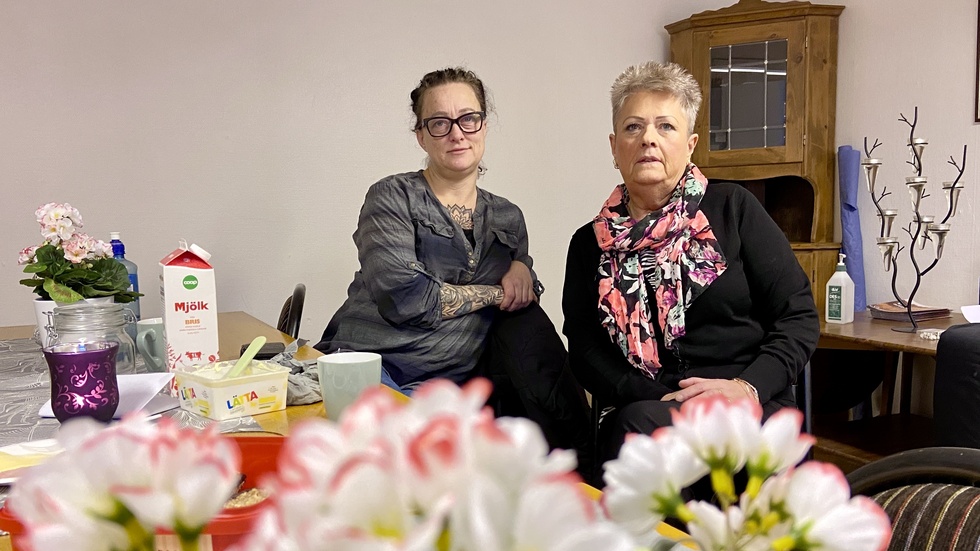 Linda Bengtsson och Louise Karlsson blev omplacerade. De är besvikna på att ingen lyssnade på dem.