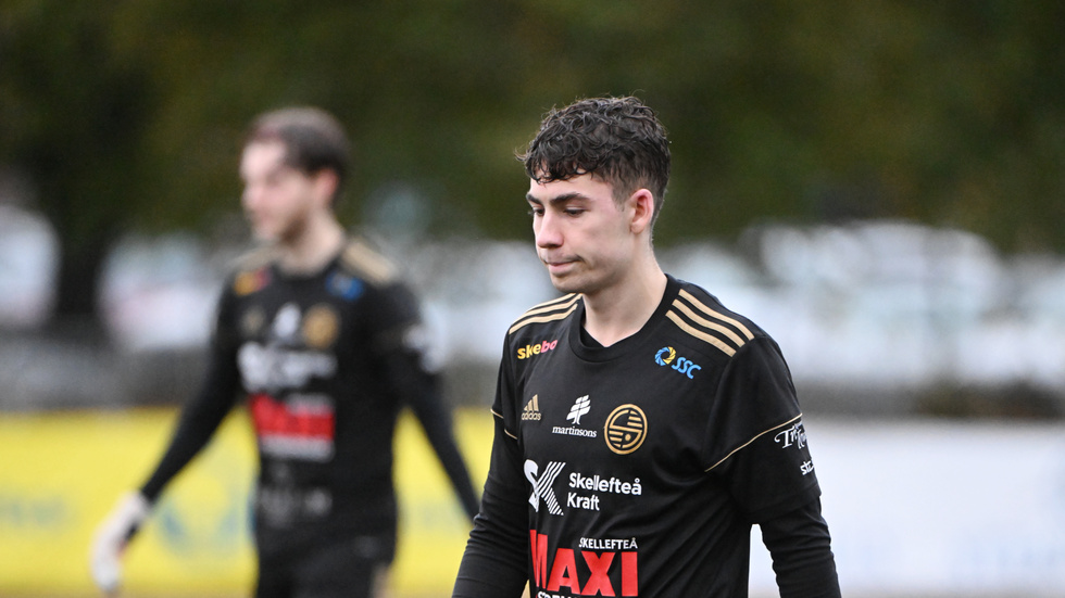 Simon Jamehdar och hans Skellefteå FF föll borta mot Piteå under fredagens försäsongsmatch.
