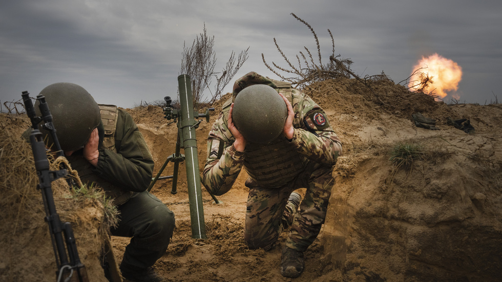 Ukrainska soldater under utbildning i Ukraina. Arkivbild.