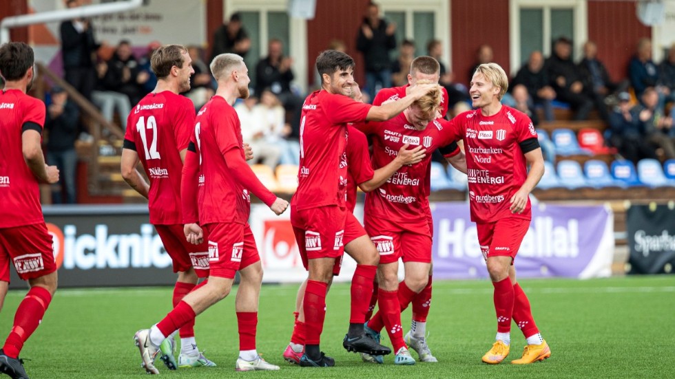 Piteå gjorde sex mål mot Vasalund och fem mot Team TG.