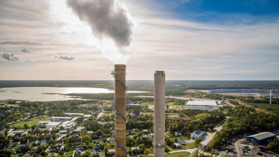 I början av 2023 överskred Heidelberg Materials utsläppsgränsen för svaveldioxid vid elva tillfällen. För det får företaget böta 250 000 kronor.