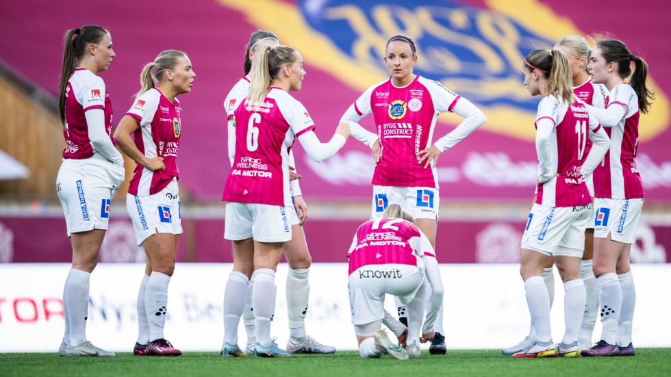 Arkivbild. Uppsala fotboll träningsspelade mot Djurgården.