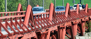 Hatten av för de som byggde Lejonströmsbron