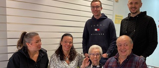 Så överraskades Maria, 100 år, på sin födelsedag