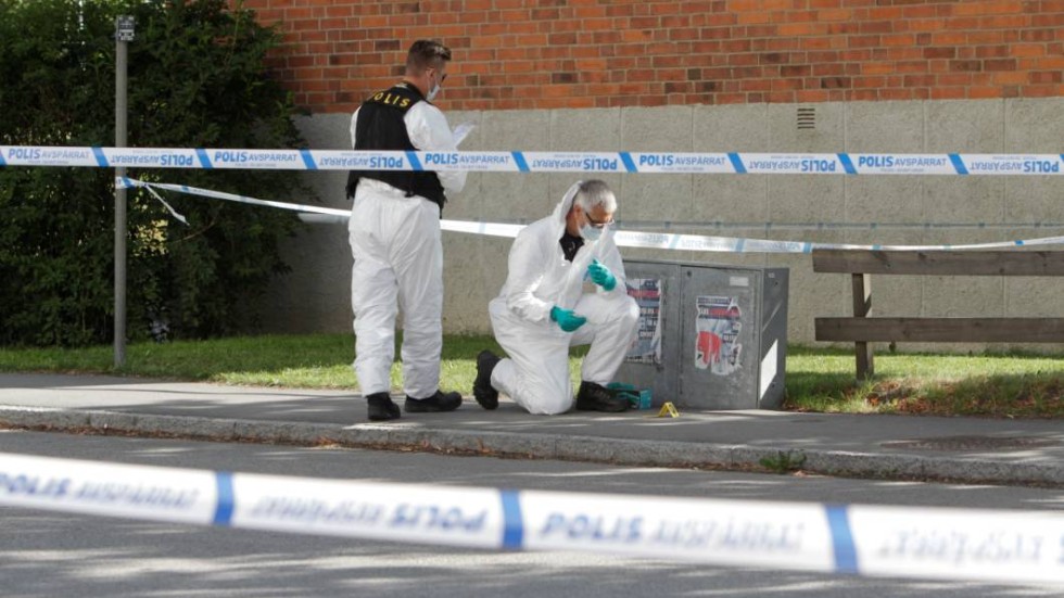 Så en man som dödar sin fru, ska han automatiskt få ett lindrigare straff än en gängkriminell som mördar en annan gängkriminell man, skriver Kenneth Malmsborg. Arkivbild.