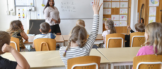 Synd om elever och lärare som måste stå ut med den usla skolmiljön