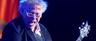 Rockartisten Leslie West död