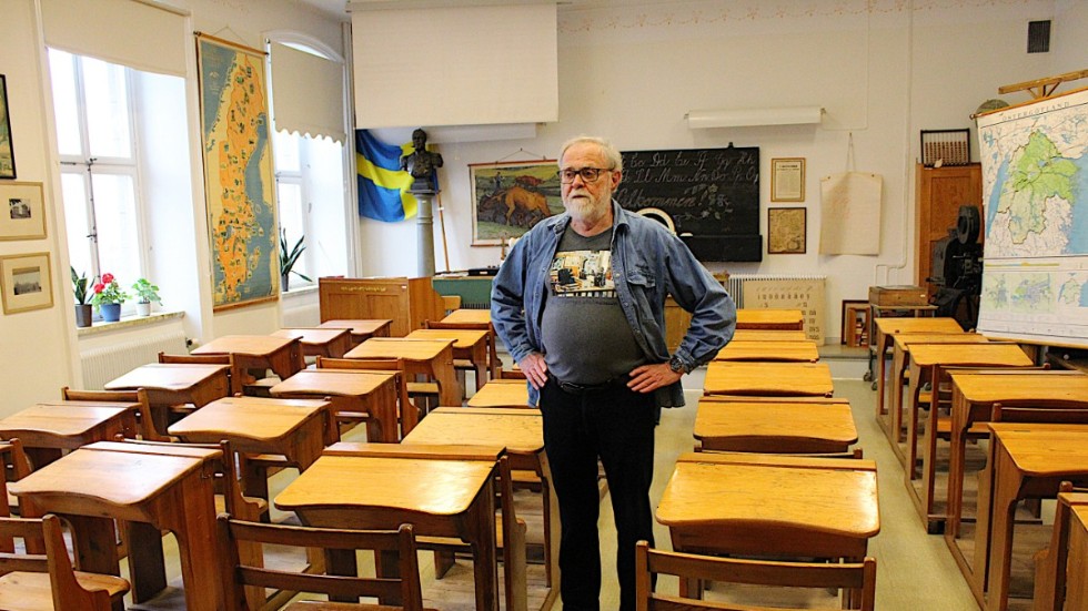 "Det här är en kulturskatt", säger Lars Ander som ingår i styrelsen för Skolmuseets stödförening. Samlingarna i Oskarsskolan skulle inte få plats på 80 kvadratmeter på Hemgården.