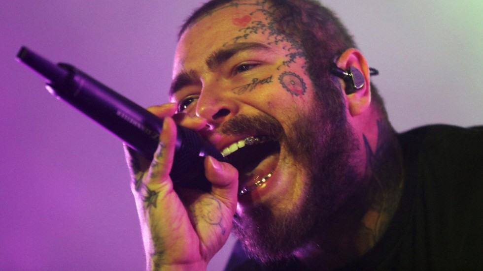 Post Malone tvingas ställa in efter att ha skadat sig. Arkivbild.