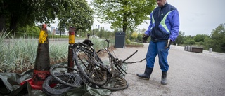 Dykare rensade Stångån på skräp inför SM-veckan • Fångsten: Cyklar, kundvagnar, däck, burkar och skyltar