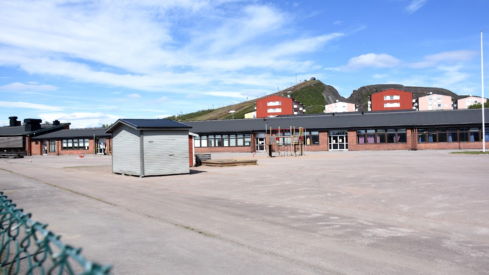 20 procent av lärarna, fyra stycken, på Luossavaaraskolan har sagt upp sig på grund av skolstrukturomvandlingen till hösten. 