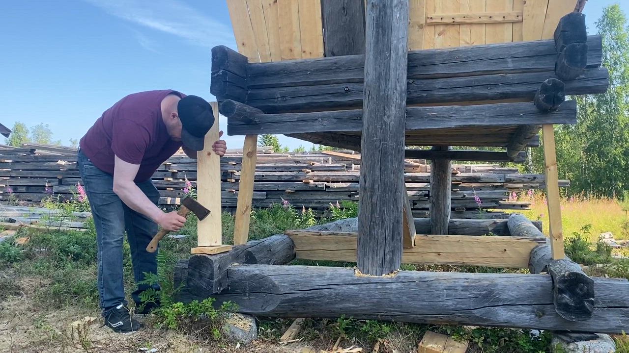 Jörgen Stenberg i byggnadstagen