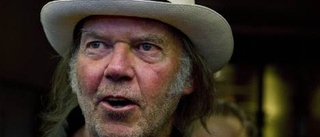 Neil Young spelar in ny skiva