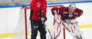 Nu ska NHL-klubben hjälpa sin jättetalang