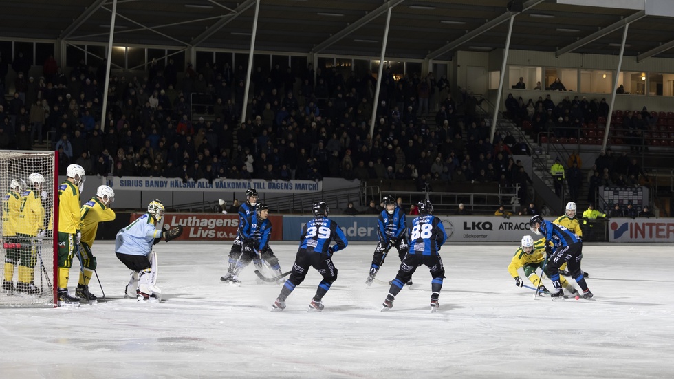 Sirius mot Ljusdal. Knappt 1 000 åskådare. Hur många kommer för att se laget spela kvartsfinal mot VSK? Första matchen den 18 februari.