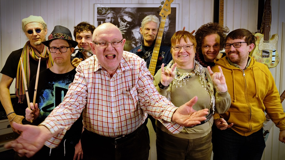Phil's riders of the storm består av Ted Dluzewski, Pelle Andersson, Harald Klingspor, Filip Backström, Christer Monie, Petra Svensson, Jon Fryk och Michael Dahl. 