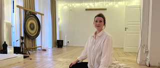 Barnmorskan Nina återvände till Västervik – startar gravidyoga