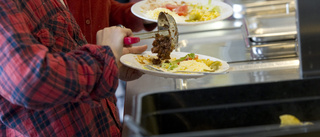 Nu gäller take away-lunch på gymnasieskola