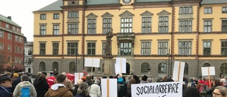 Demonstration mot bostadsförsäljningen