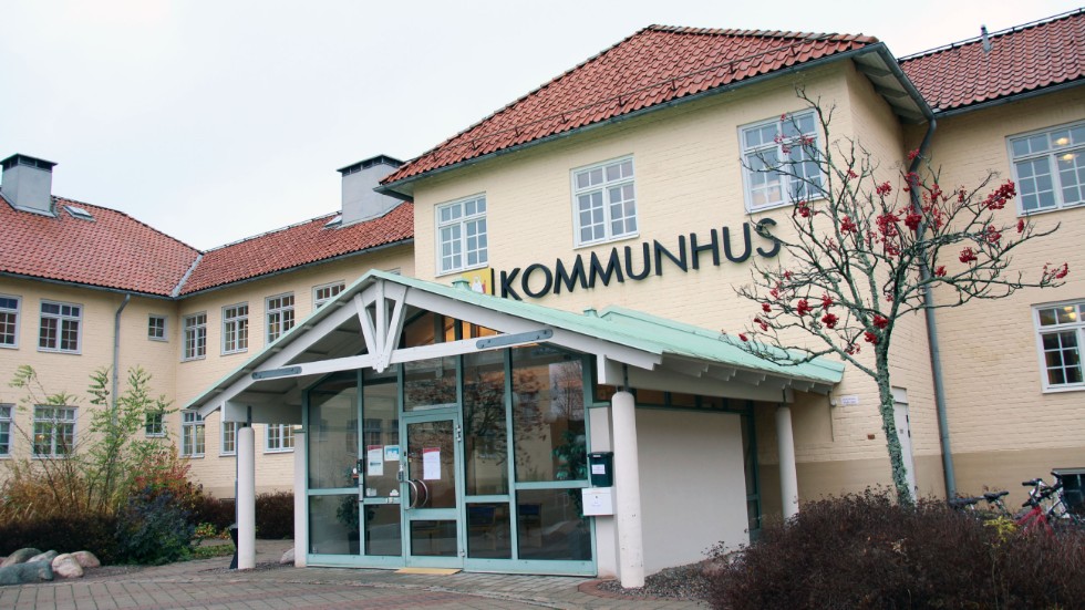 Samtliga nämnder uteblir under april.
