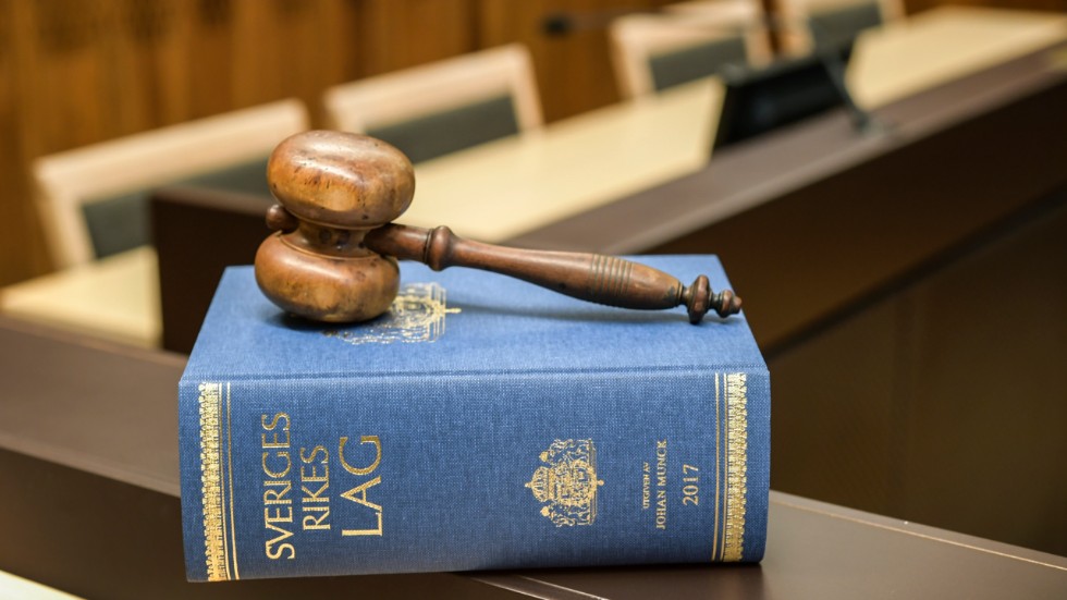 En man i 60-årsåldern åtalas för ofredande och försök till ringa utpressning mot en kvinna.