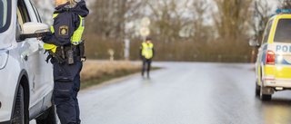 Två trafikkontroller - två personer fick böter