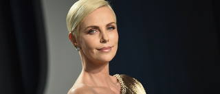 Charlize Theron samlar in namn mot misshandel