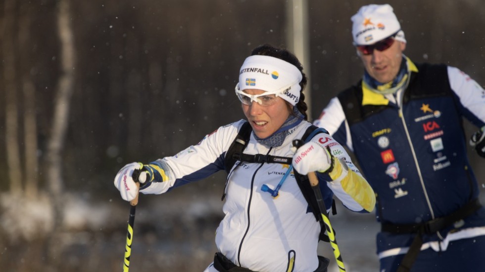 Charlotte Kalla och landslagstränaren Magnus Ingesson.