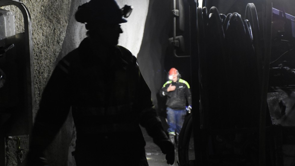 Besiktningar efter jätteskalvet visar att berget har rasat på flera ställen nere i gruvan och bland annat blockerar infarter till några produktionsområden. Arkivbild. 