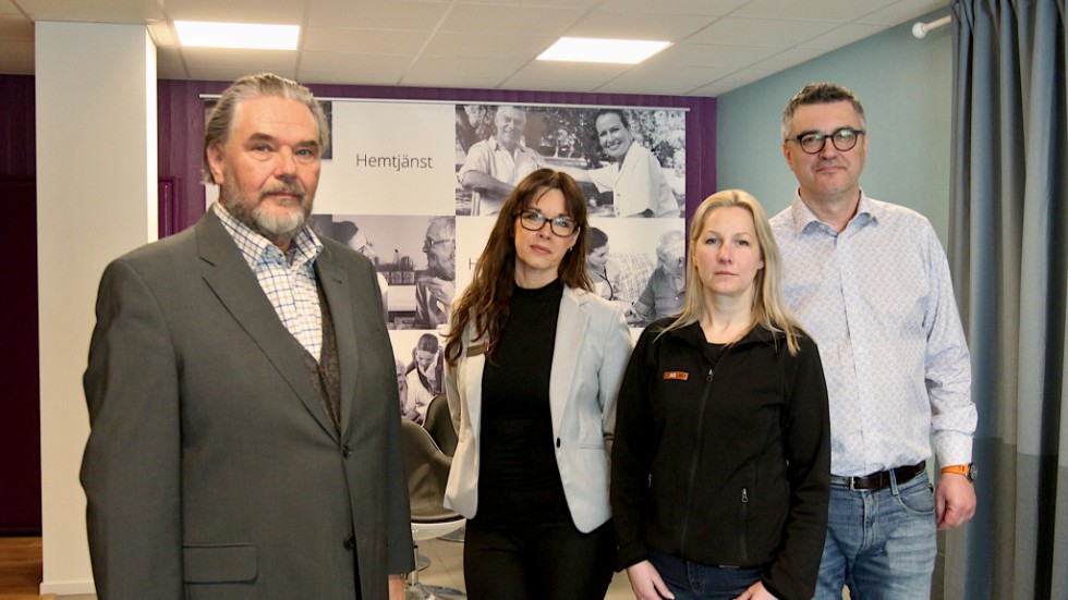 ” De små företagen glöms ofta i sådana här situationer” säger Simon Hohenthal, ordförande i Företagarna Enköping, här med styrelserepresentanterna Carina Berntsson, Erica Penzo och Elvir Blasevic. De efterlyser en bättre dialog med kommunen gällande åtgärder för näringslivet med anledning av corona.