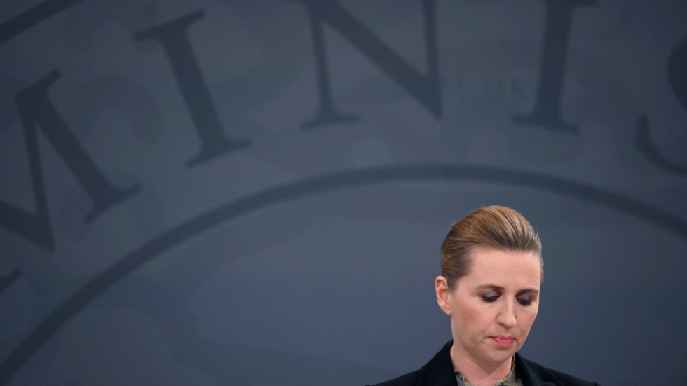 Dagens debattör kallar sig för "Mette Frederiksen socialdemokrat" efter den danska statsministern. 