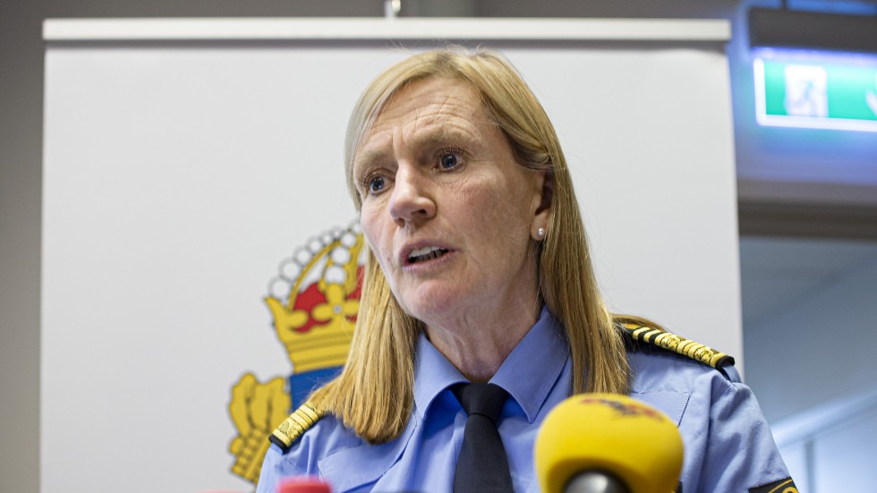 Carin Götblad anser att det allra allvarligaste med situationen är att unga brottsoffer inte får upprättelse. "I stället kan de tvingas möta sina förövare i skolan varje dag. Så skulle vi vuxna aldrig acceptera att ha det."