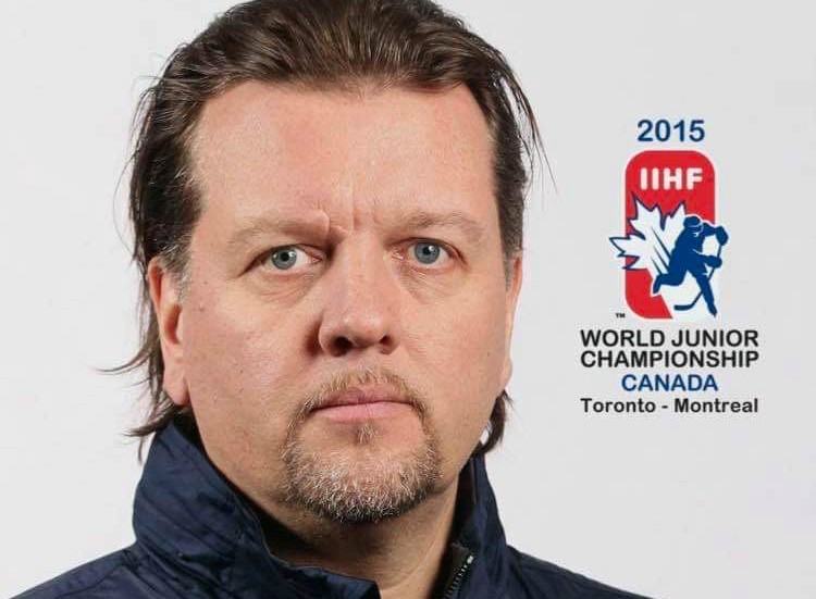 Motalakillen Nizze Landén laddar för ett nytt junior-VM, nu i Tjeckien. Ishockeyn som jobb fungerar bra, med områden som Närke, Värmland och Österrike. Resande i hockeyns tjänst.